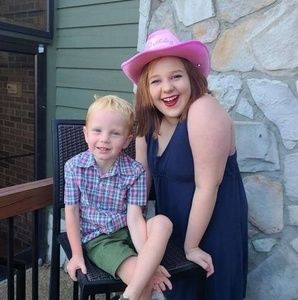 Meet your Posher, Alyssa